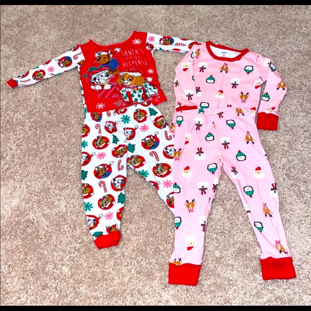 Size 2t girl Christmas pajamas